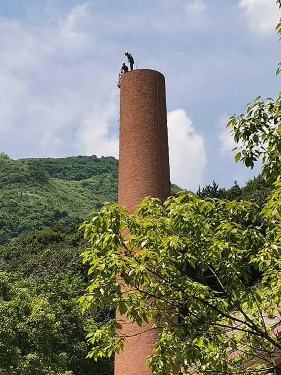 煙囪人工拆除公司專業安全 貼心周到的服務